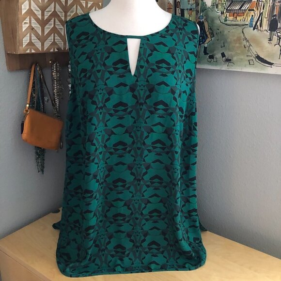 Sejour Tops - Sejour Sleeveless Flowing Blouse